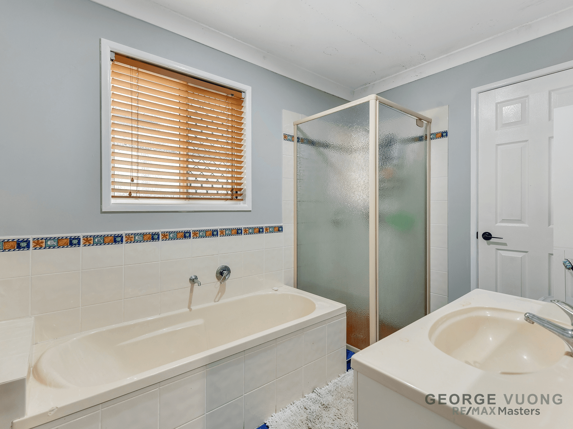 17 Ashton Way, FOREST LAKE, QLD 4078