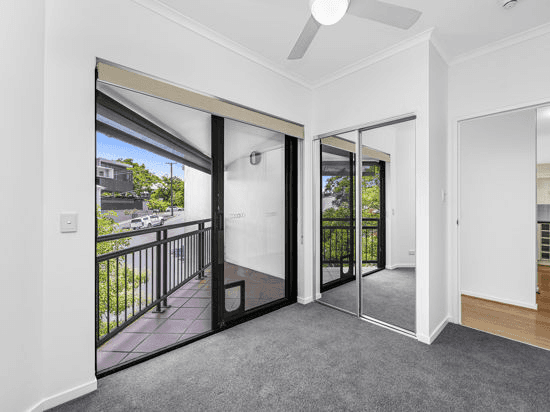 10/2 Macquarie Street, TENERIFFE, QLD 4005