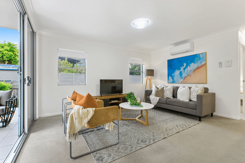 1/54 Yamboyna Street, MANLY, QLD 4179