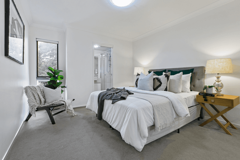 1/54 Yamboyna Street, MANLY, QLD 4179