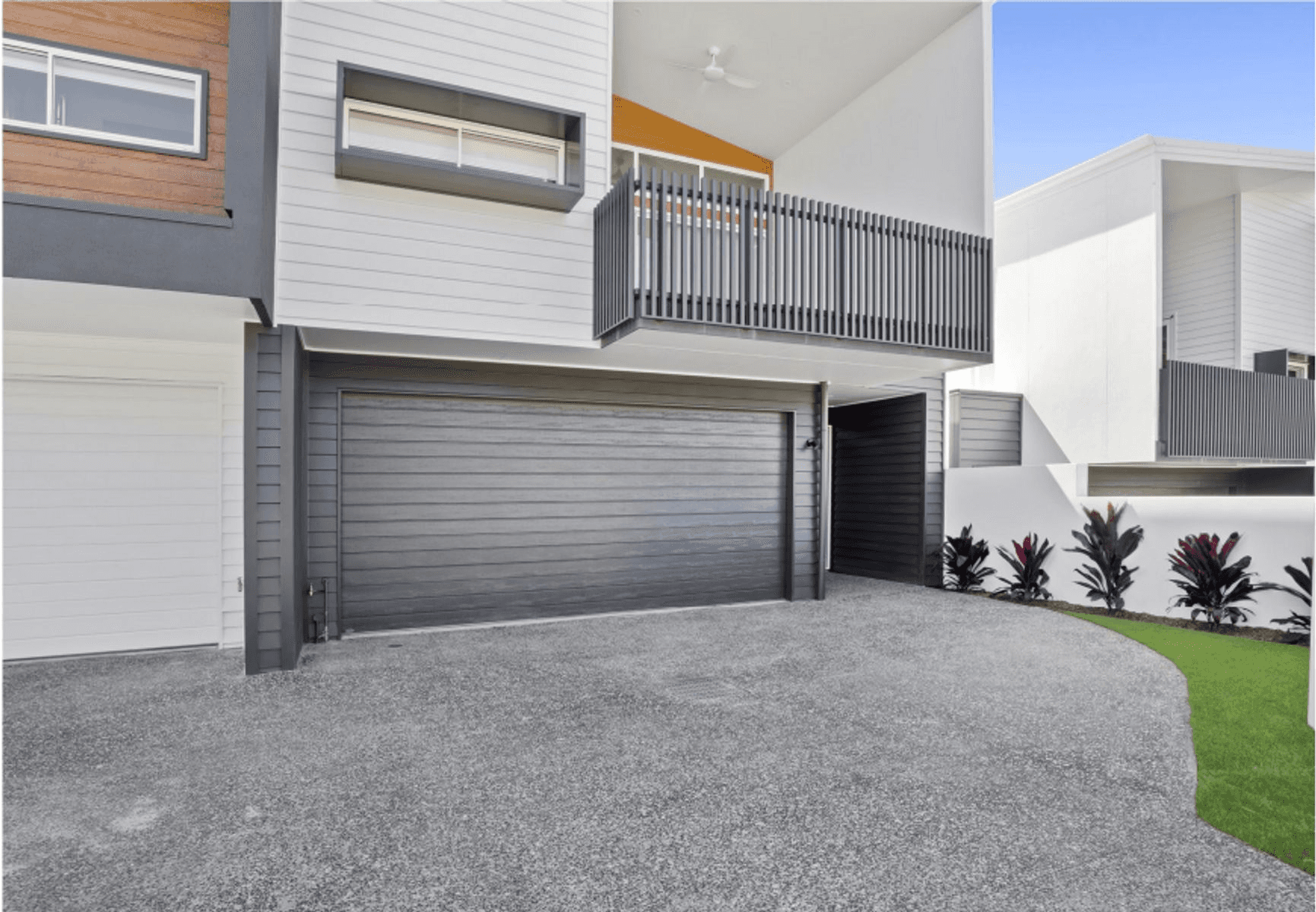 1/27 Ferguson Avenue, LABRADOR, QLD 4215