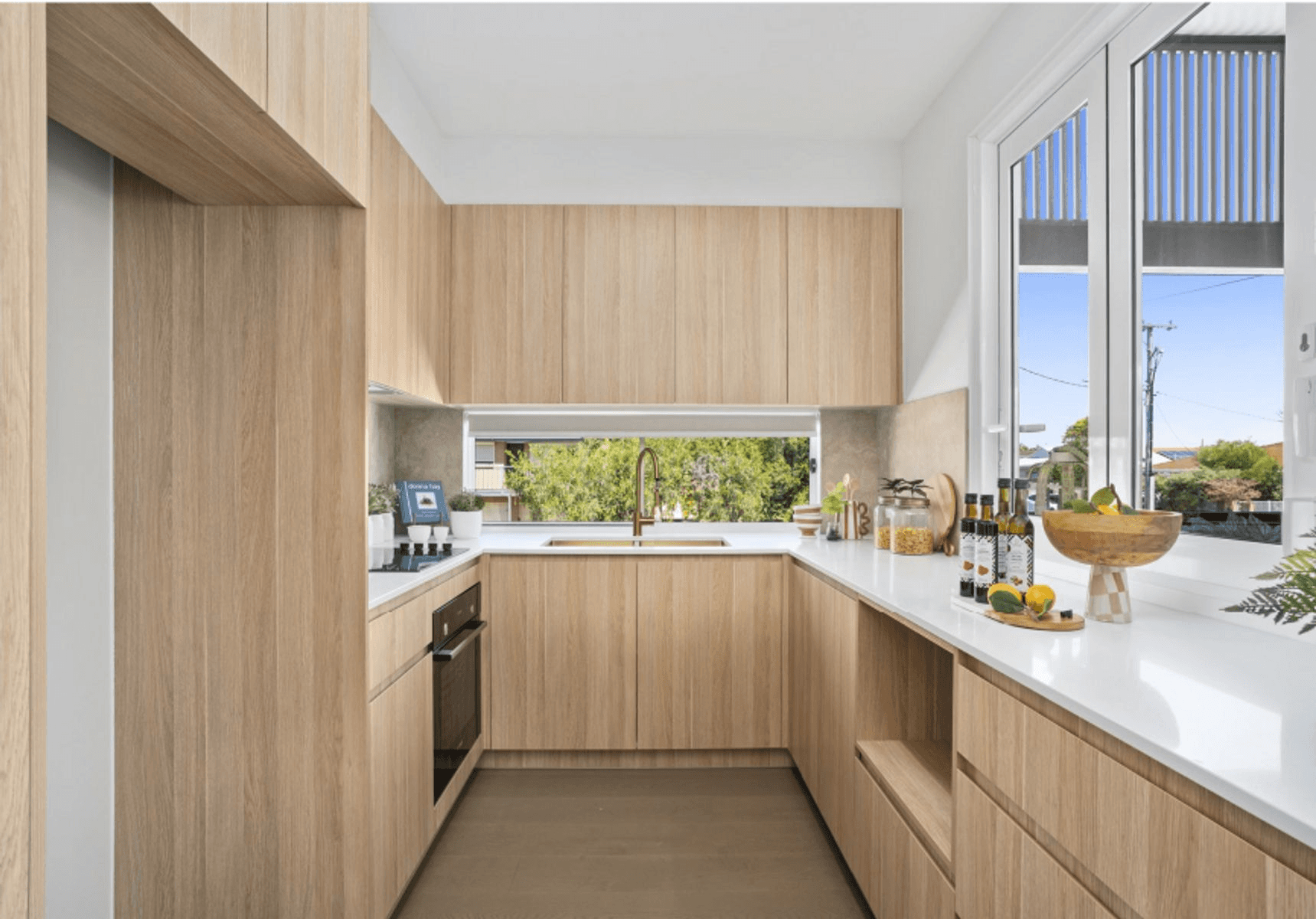 1/27 Ferguson Avenue, LABRADOR, QLD 4215