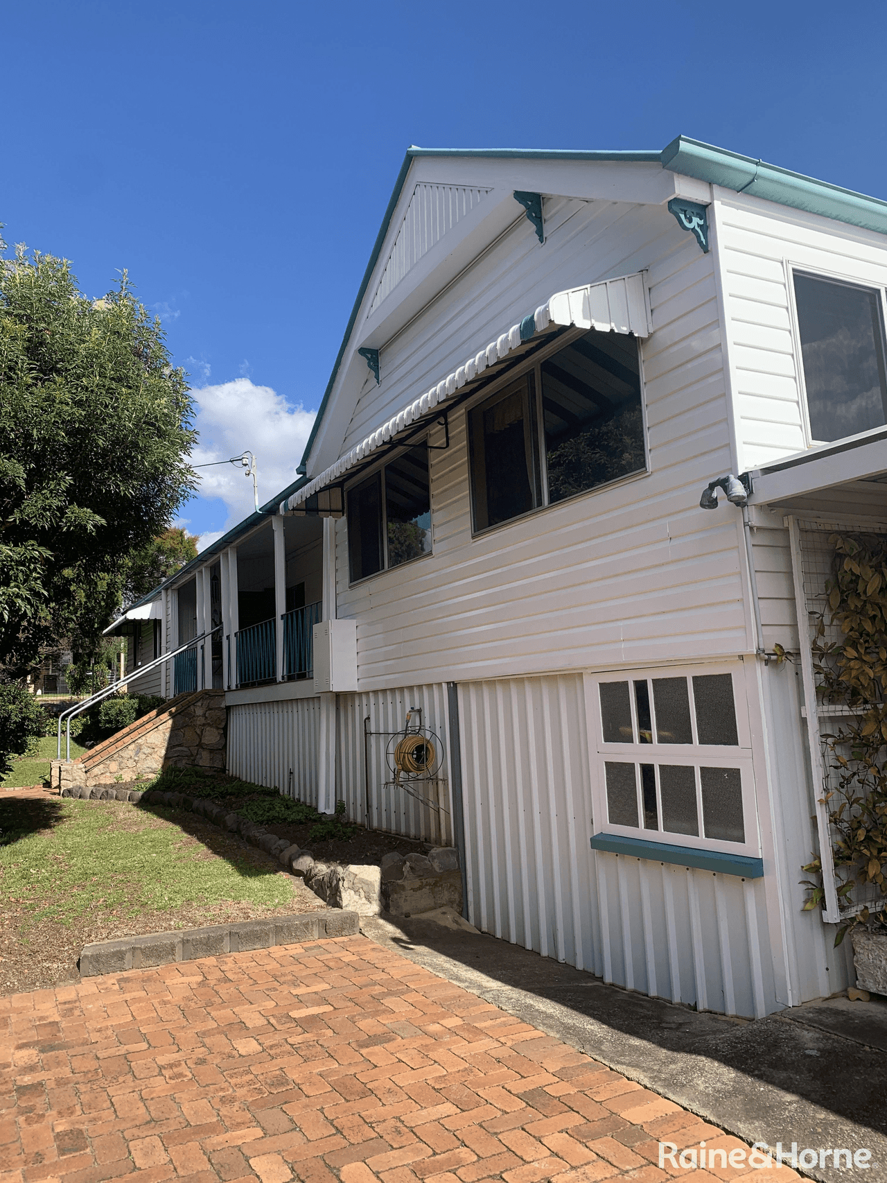 55 Gipps Street, NANANGO, QLD 4615