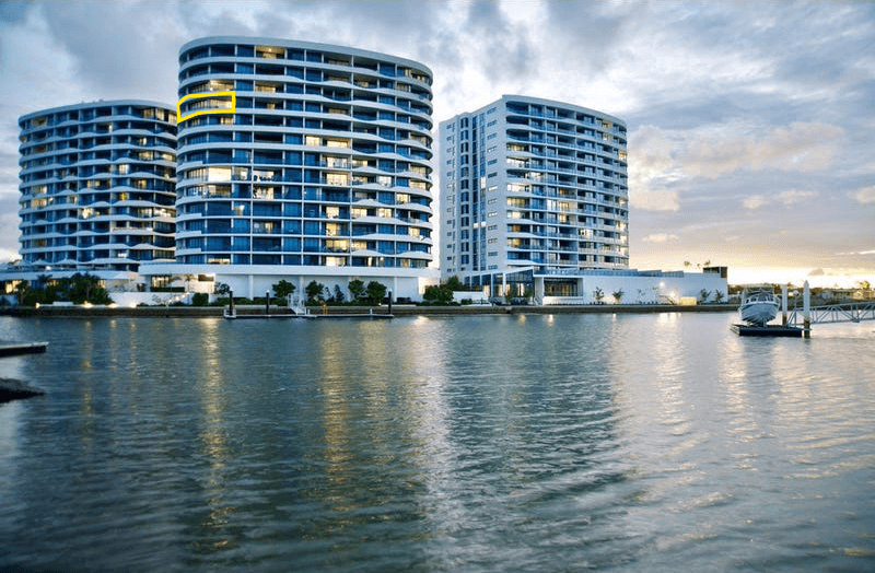 11005/5 Harbour Side Court, BIGGERA WATERS, QLD 4216