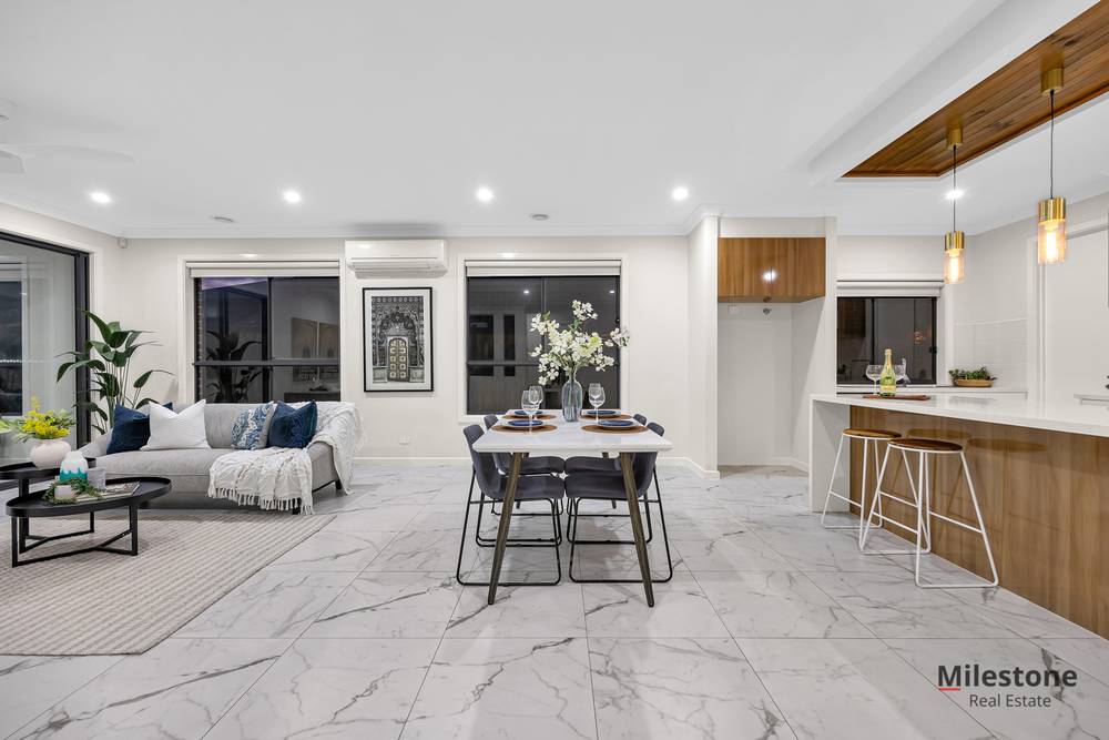 21 Clover Drive, ROCKBANK, VIC 3335
