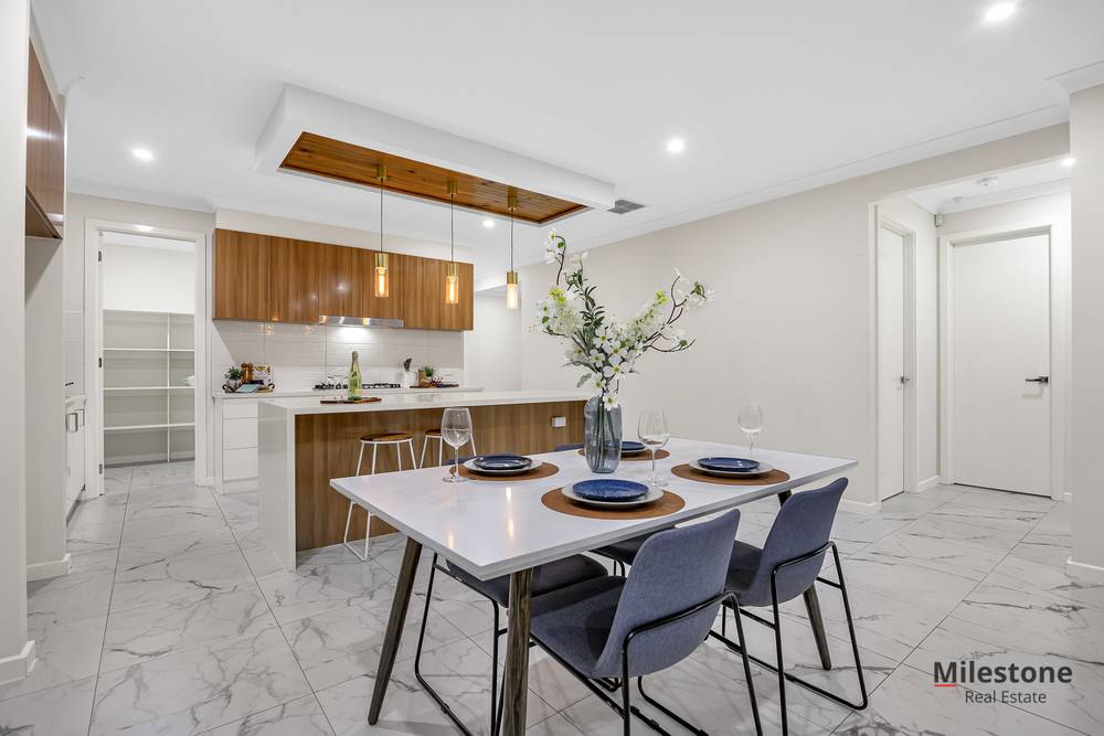 21 Clover Drive, ROCKBANK, VIC 3335