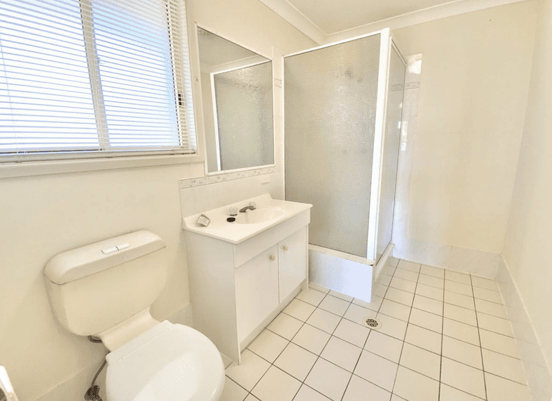 4 Coventry Court, WELLINGTON POINT, QLD 4160