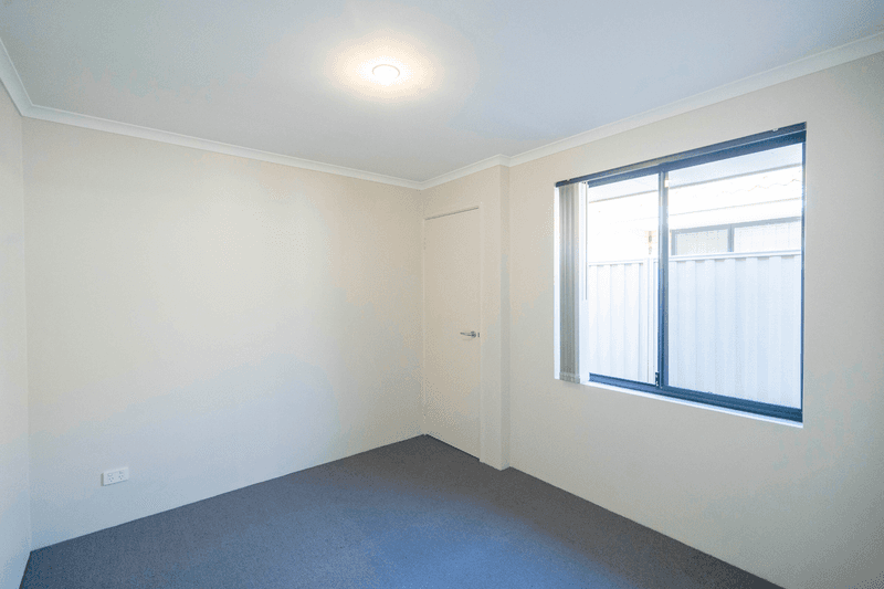 16/1 Coojong Link, SUCCESS, WA 6164