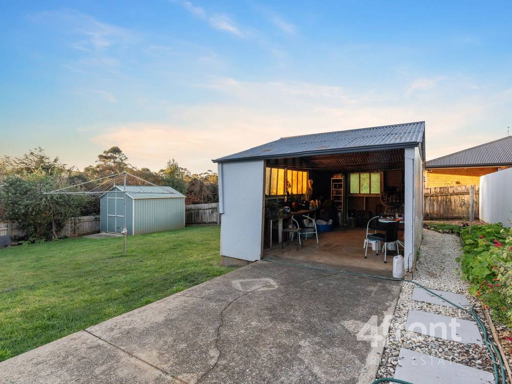 6 Russell Street, PENGUIN, TAS 7316