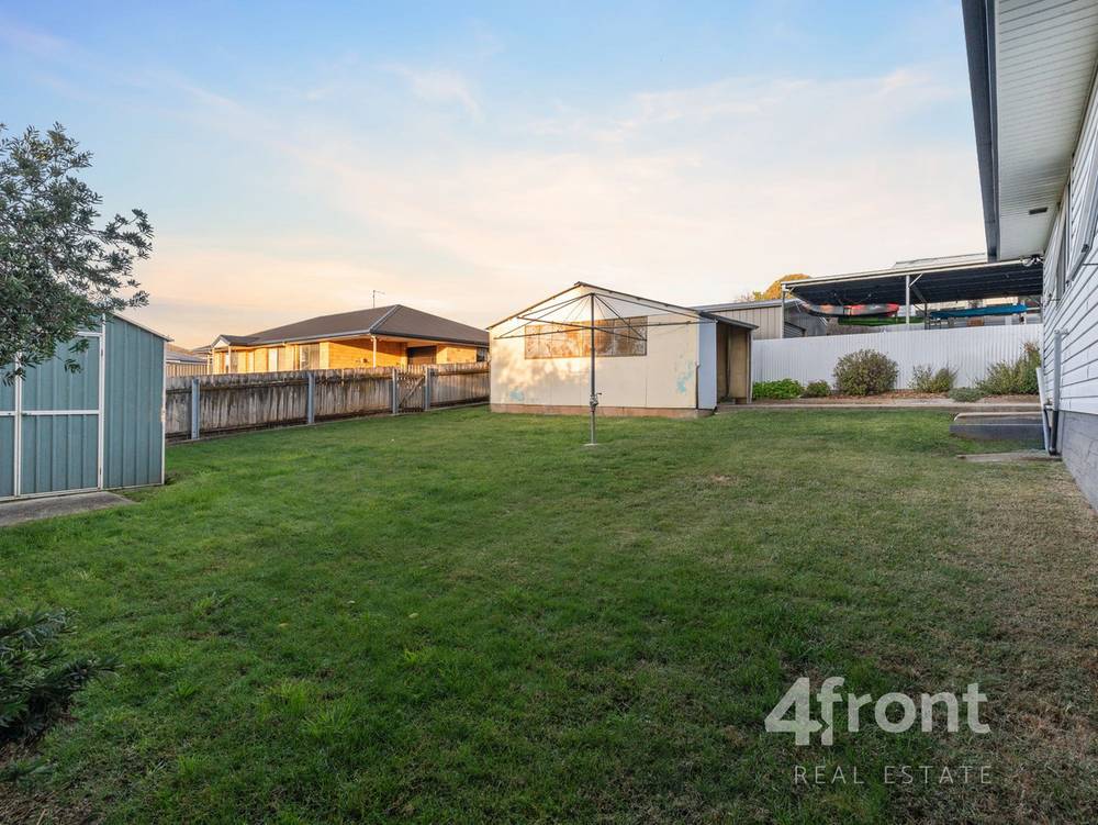 6 Russell Street, PENGUIN, TAS 7316