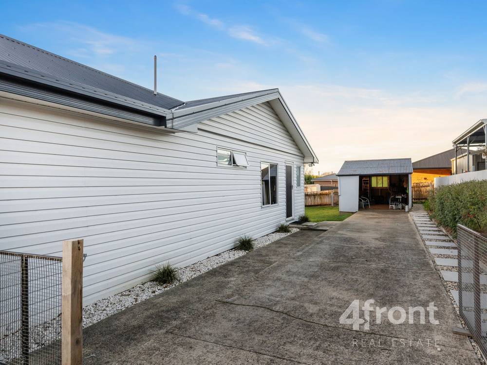 6 Russell Street, PENGUIN, TAS 7316