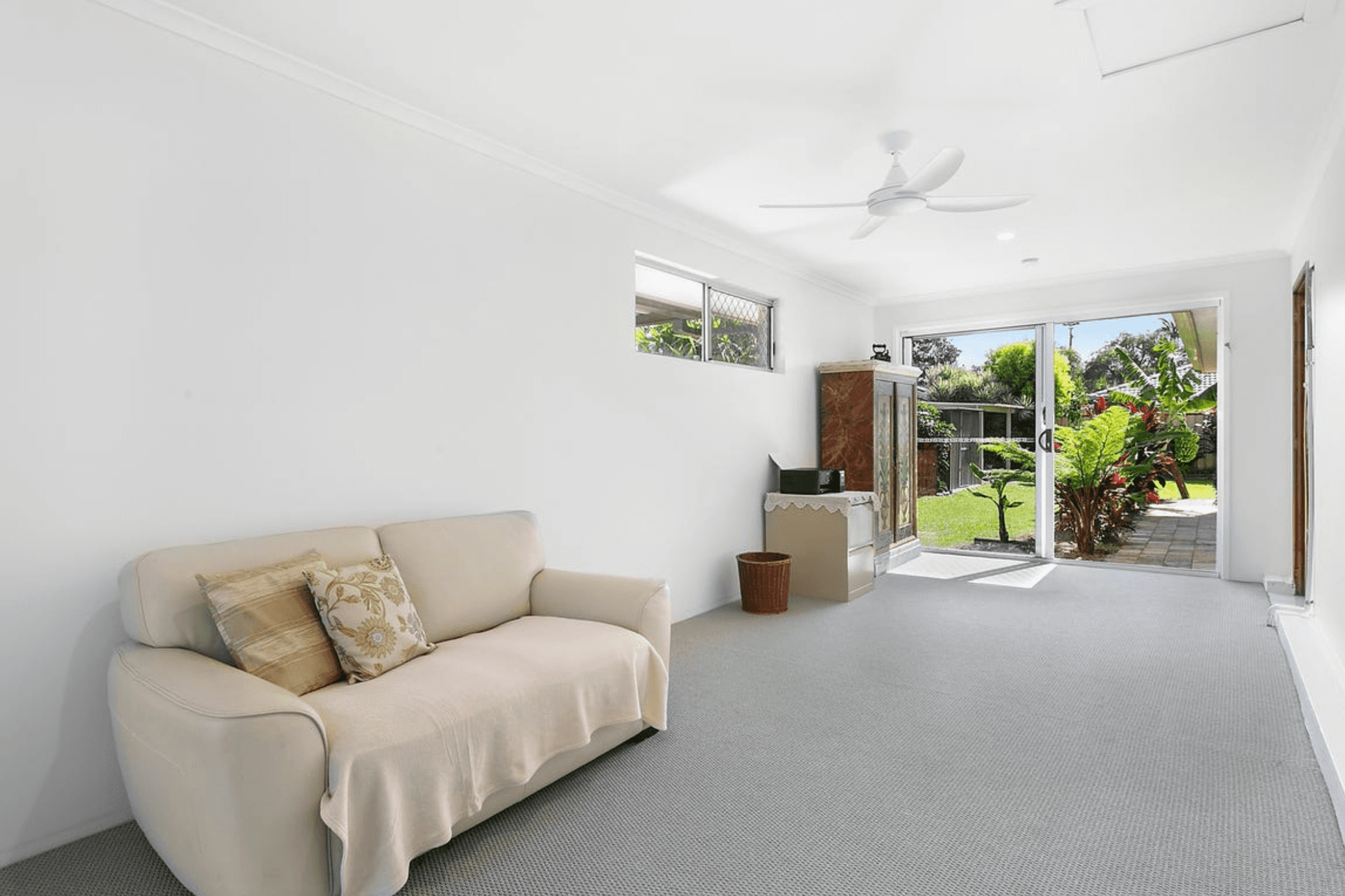 5 Clives Circuit, Currumbin Waters, QLD 4223