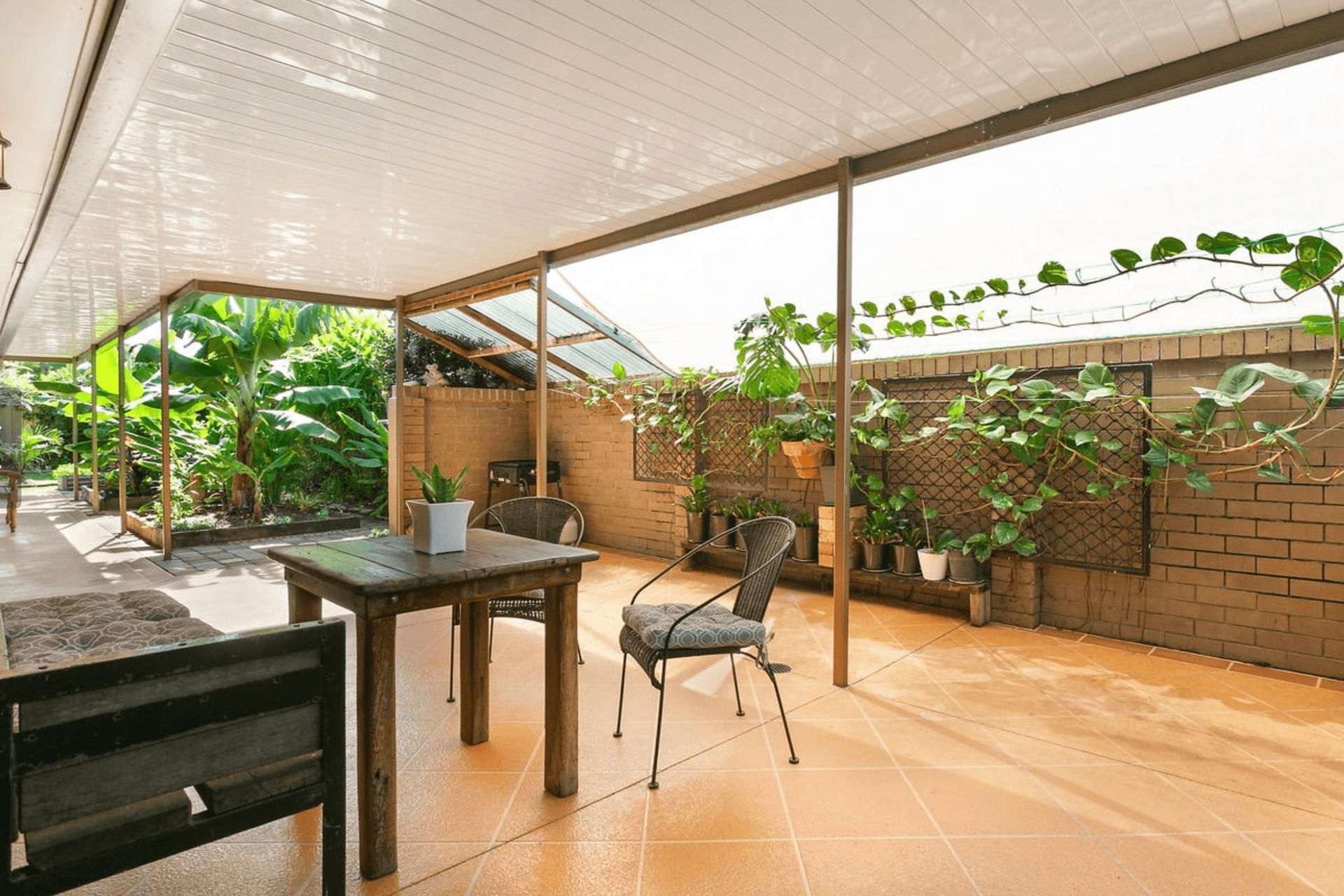 5 Clives Circuit, Currumbin Waters, QLD 4223
