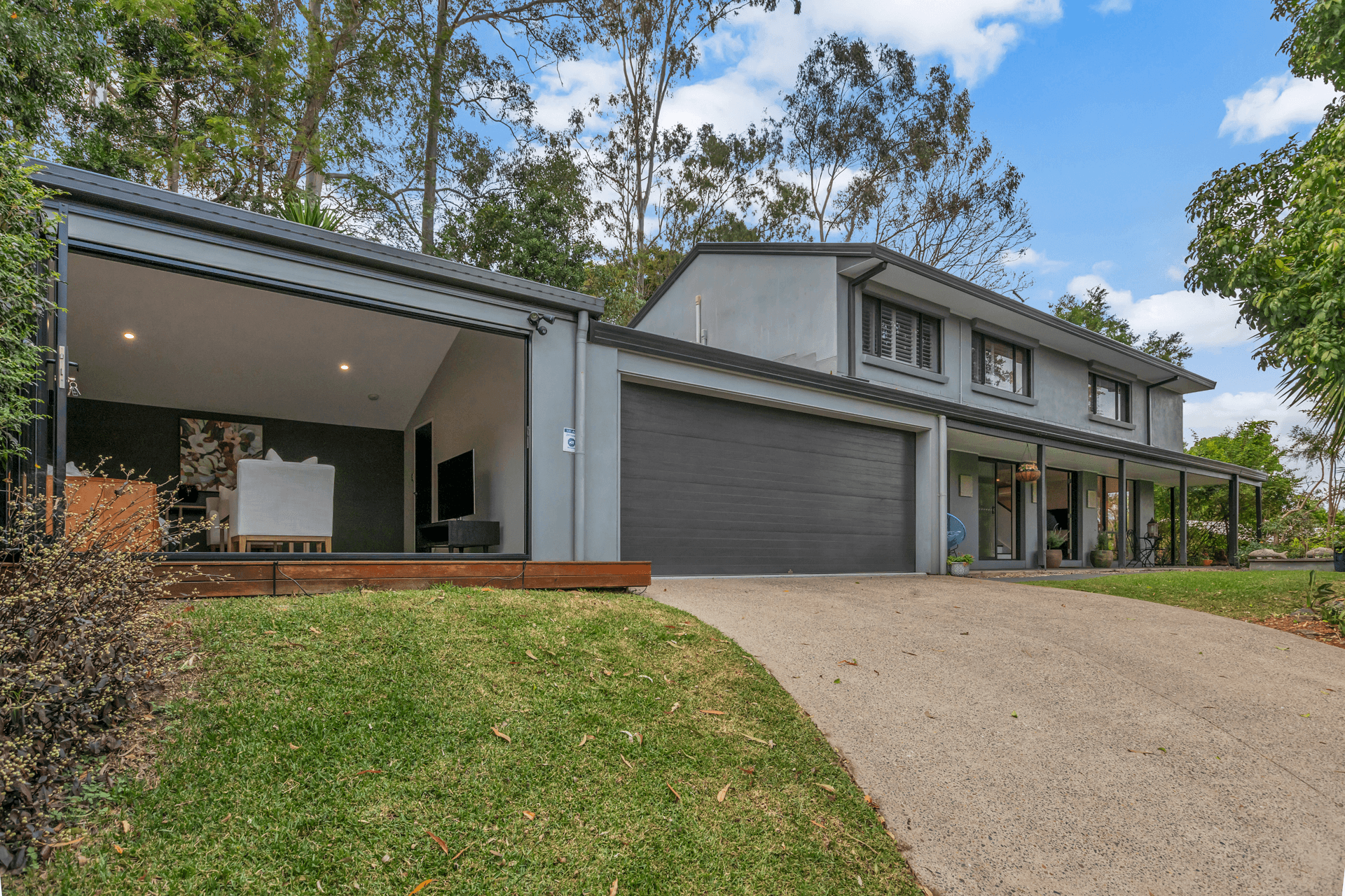 5 Vinca Court, INDOOROOPILLY, QLD 4068