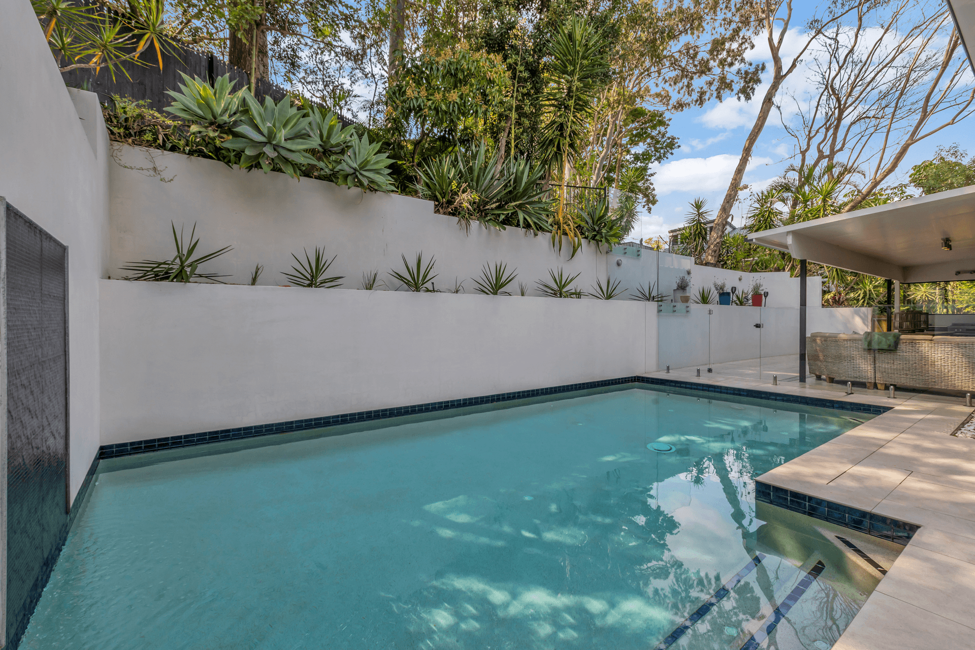 5 Vinca Court, INDOOROOPILLY, QLD 4068