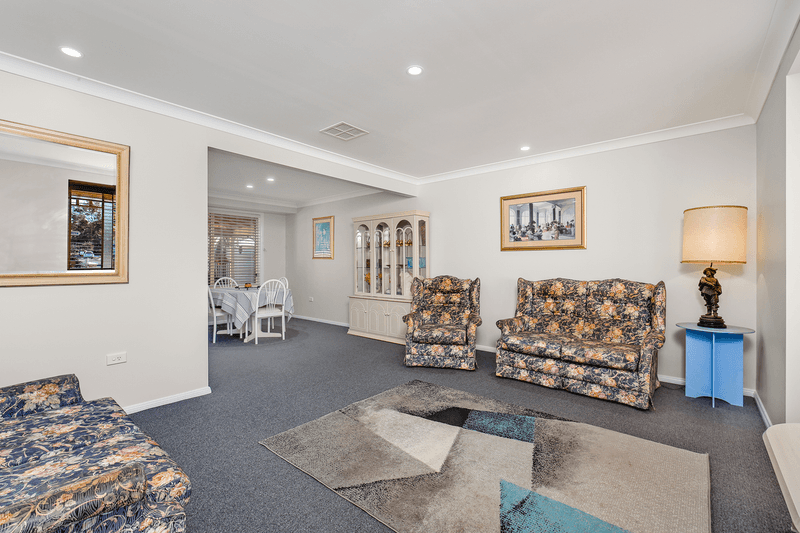 19 Avondale Drive, KANWAL, NSW 2259