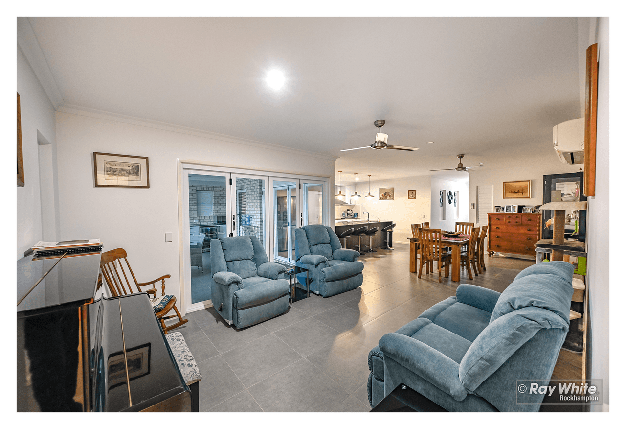 17 Edenbrook Drive, PARKHURST, QLD 4702