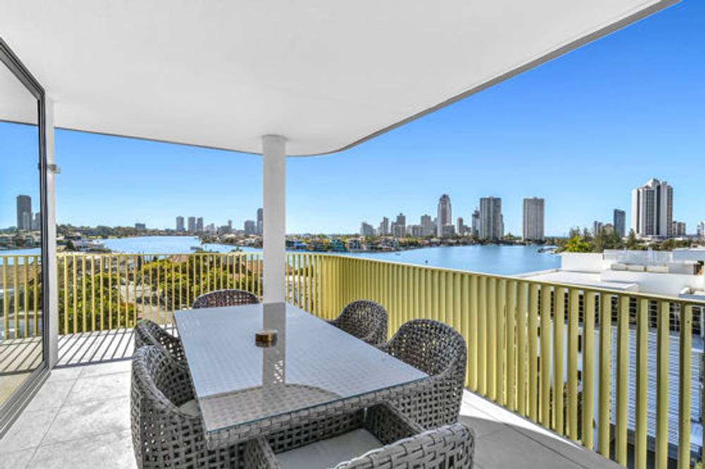 5/82 Stanhill Drive, SURFERS PARADISE, QLD 4217