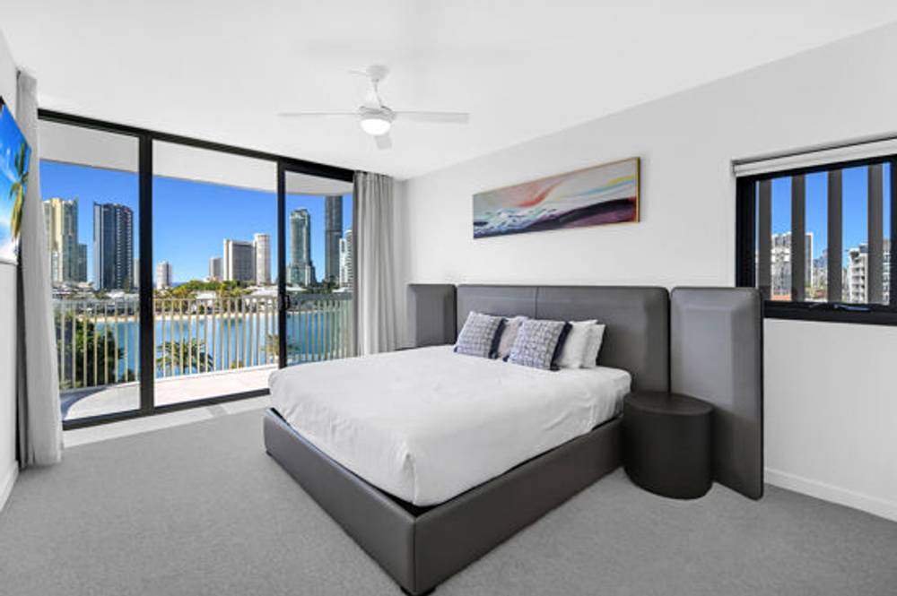 5/82 Stanhill Drive, SURFERS PARADISE, QLD 4217