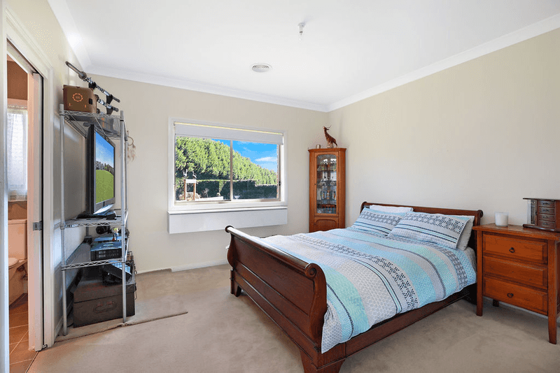 6 Keighley Place, MOSS VALE, NSW 2577