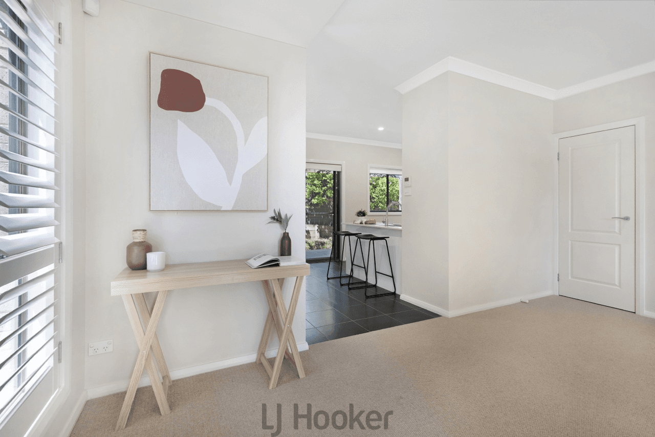 2/8 Bayview Street, WARNERS BAY, NSW 2282