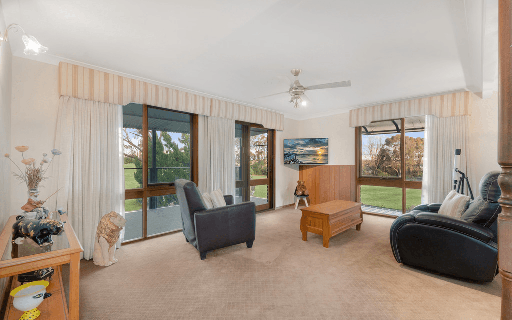 8 Clovelly Place, WOODBINE, NSW 2560