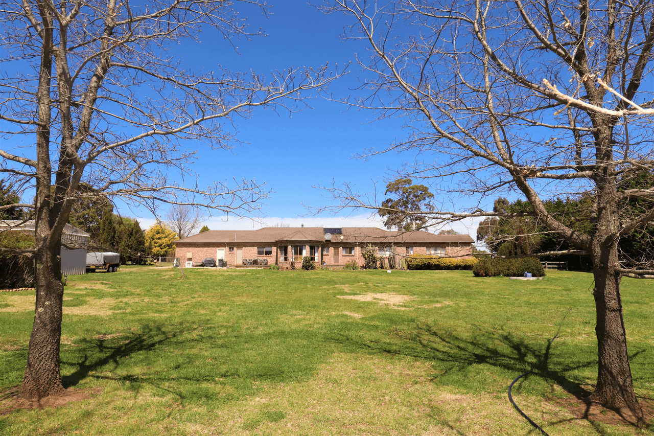 19 Glen Legh Road, GLEN INNES, NSW 2370