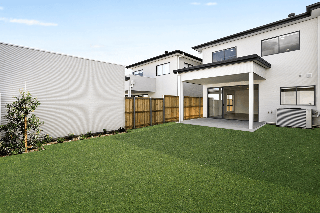 6 Chambers Way, GLEDSWOOD HILLS, NSW 2557