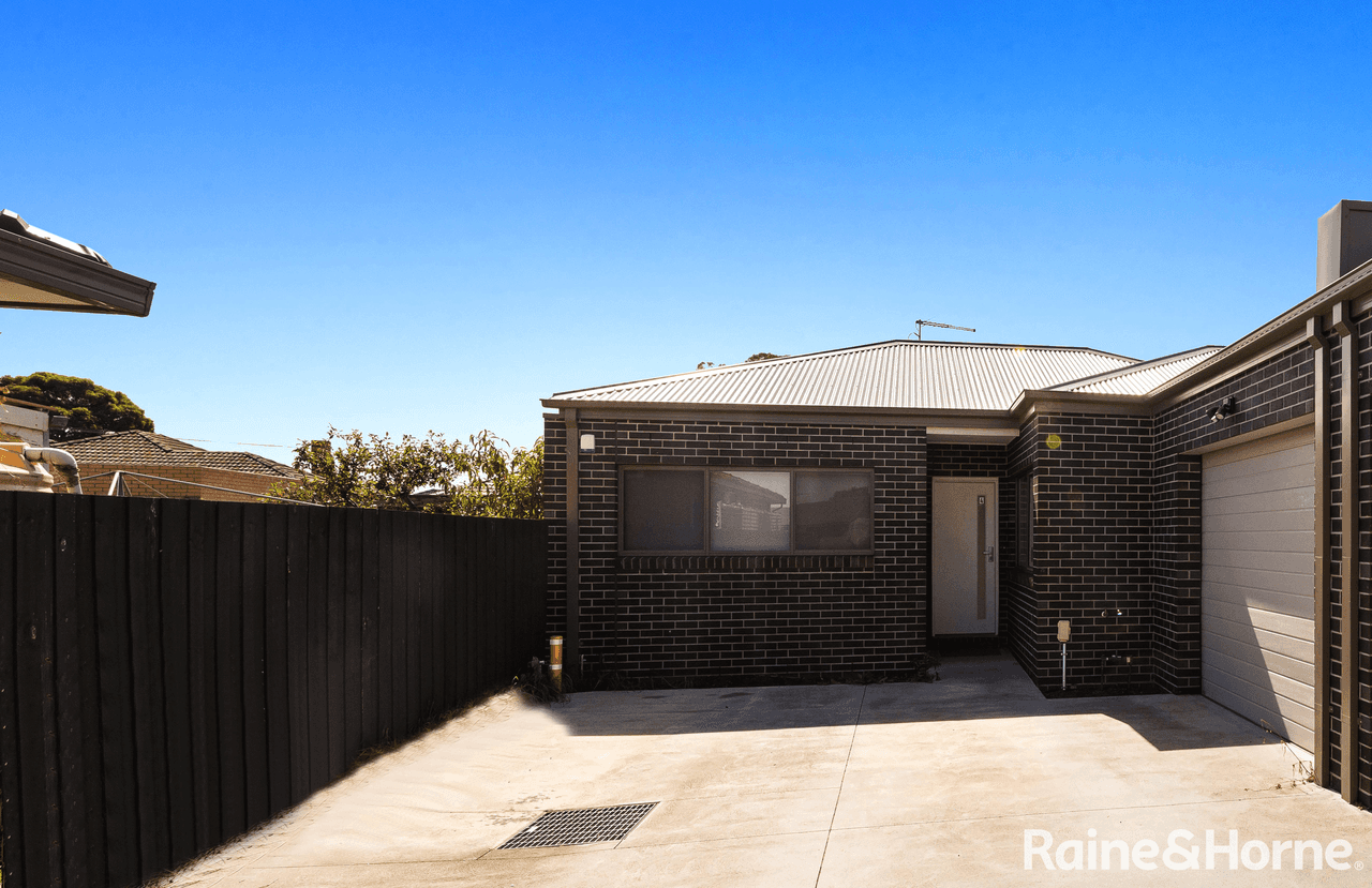 4/7 The Mews, SUNSHINE WEST, VIC 3020