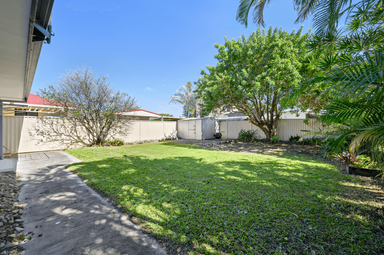 50 Annerley Avenue, RUNAWAY BAY, QLD 4216