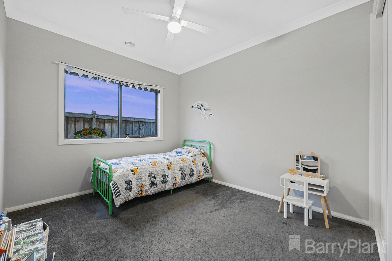 12 Hogan Court, Drouin, VIC 3818