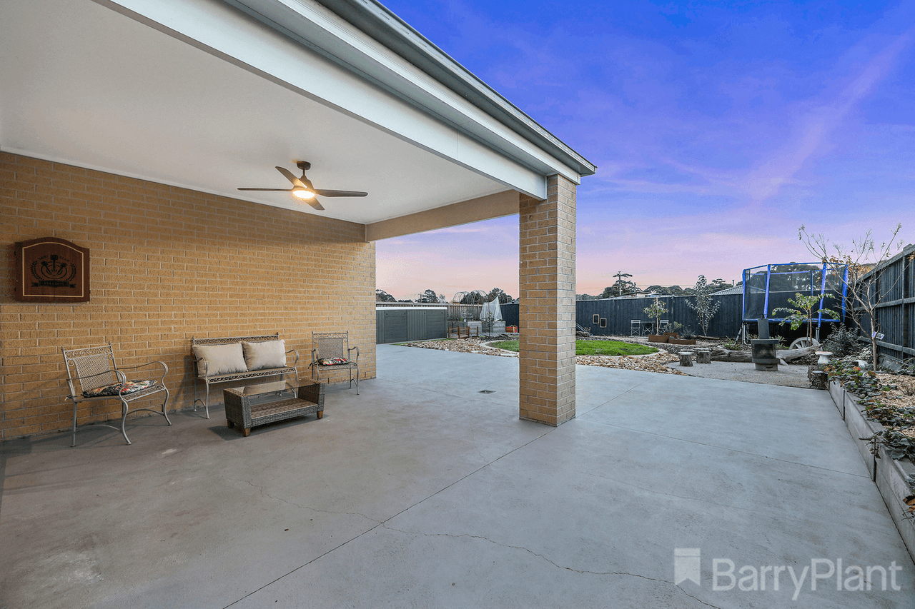 12 Hogan Court, Drouin, VIC 3818