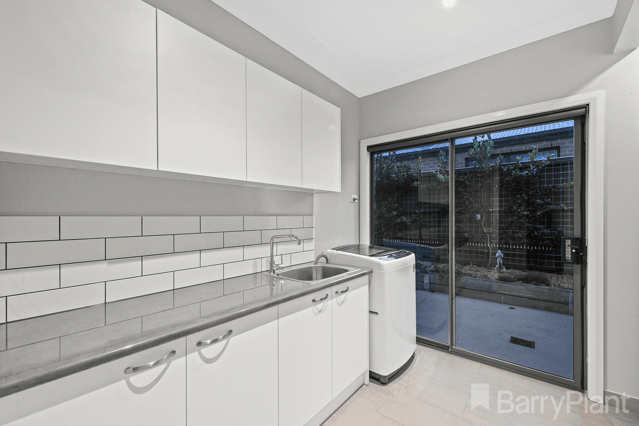 12 Hogan Court, Drouin, VIC 3818