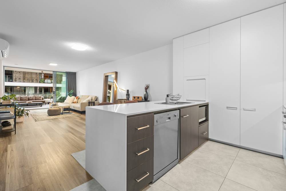 406/53 Wyandra Street, TENERIFFE, QLD 4005