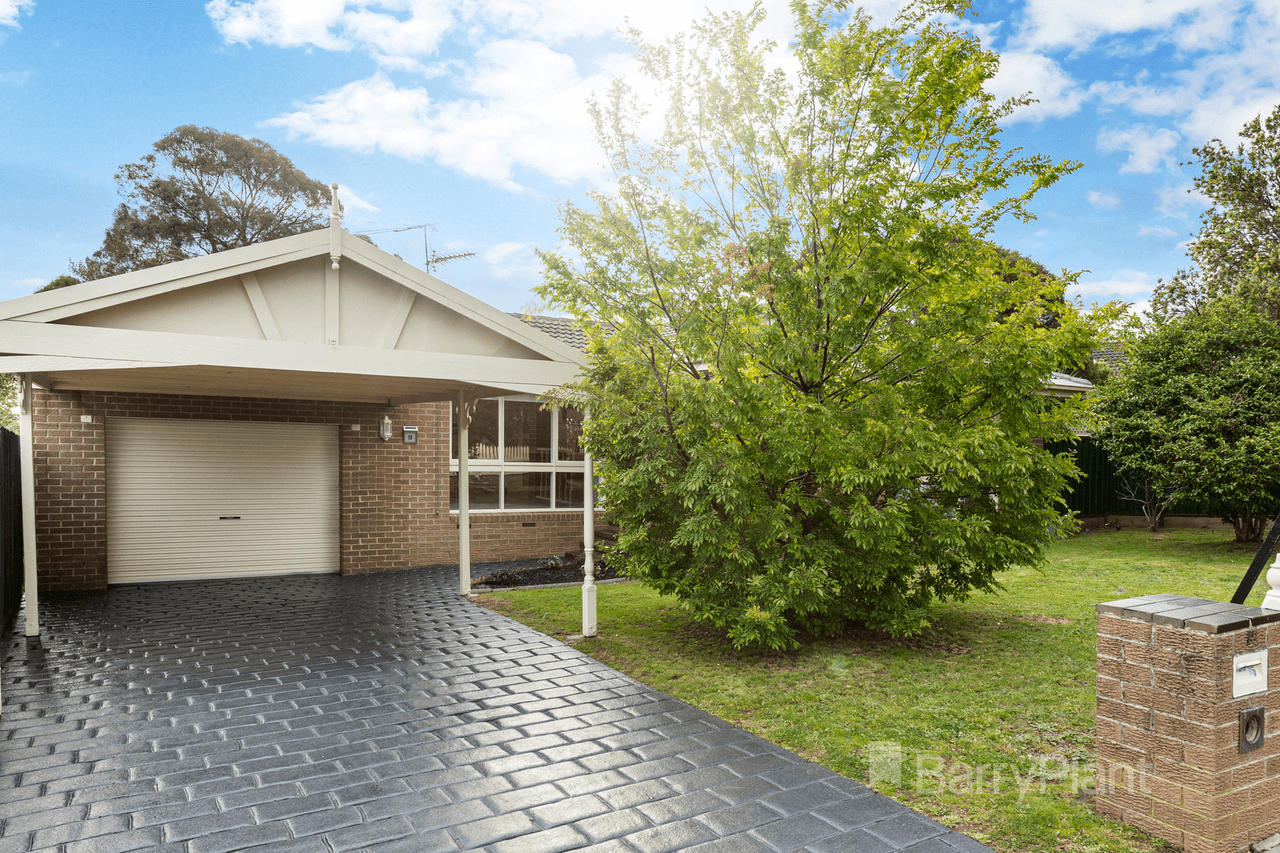 18 David Collins Drive, Endeavour Hills, VIC 3802