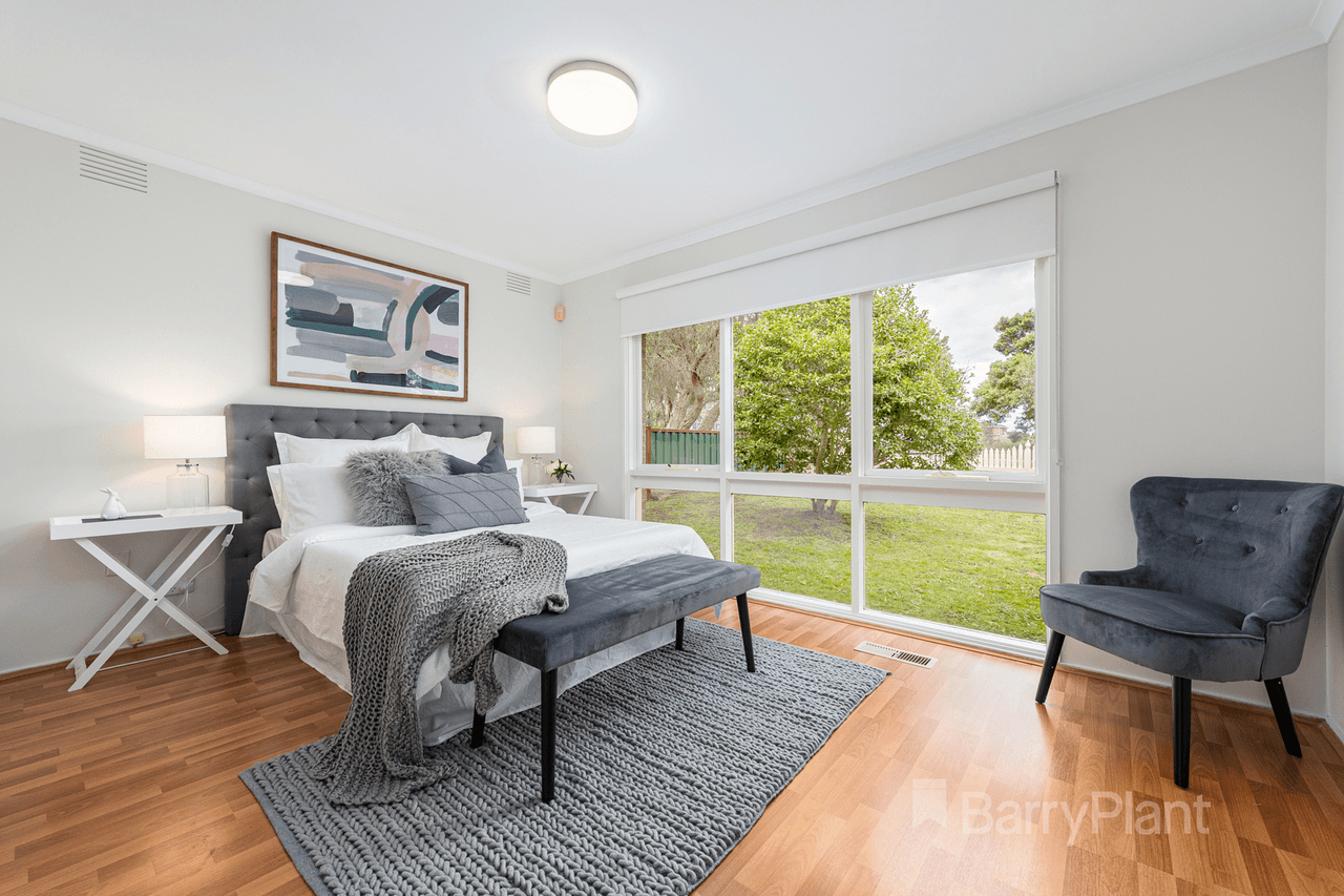 18 David Collins Drive, Endeavour Hills, VIC 3802