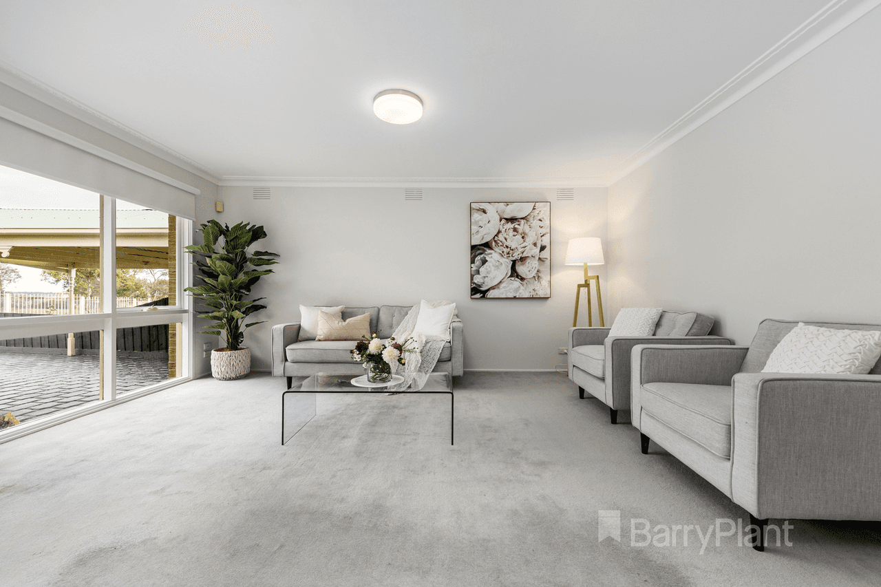 18 David Collins Drive, Endeavour Hills, VIC 3802