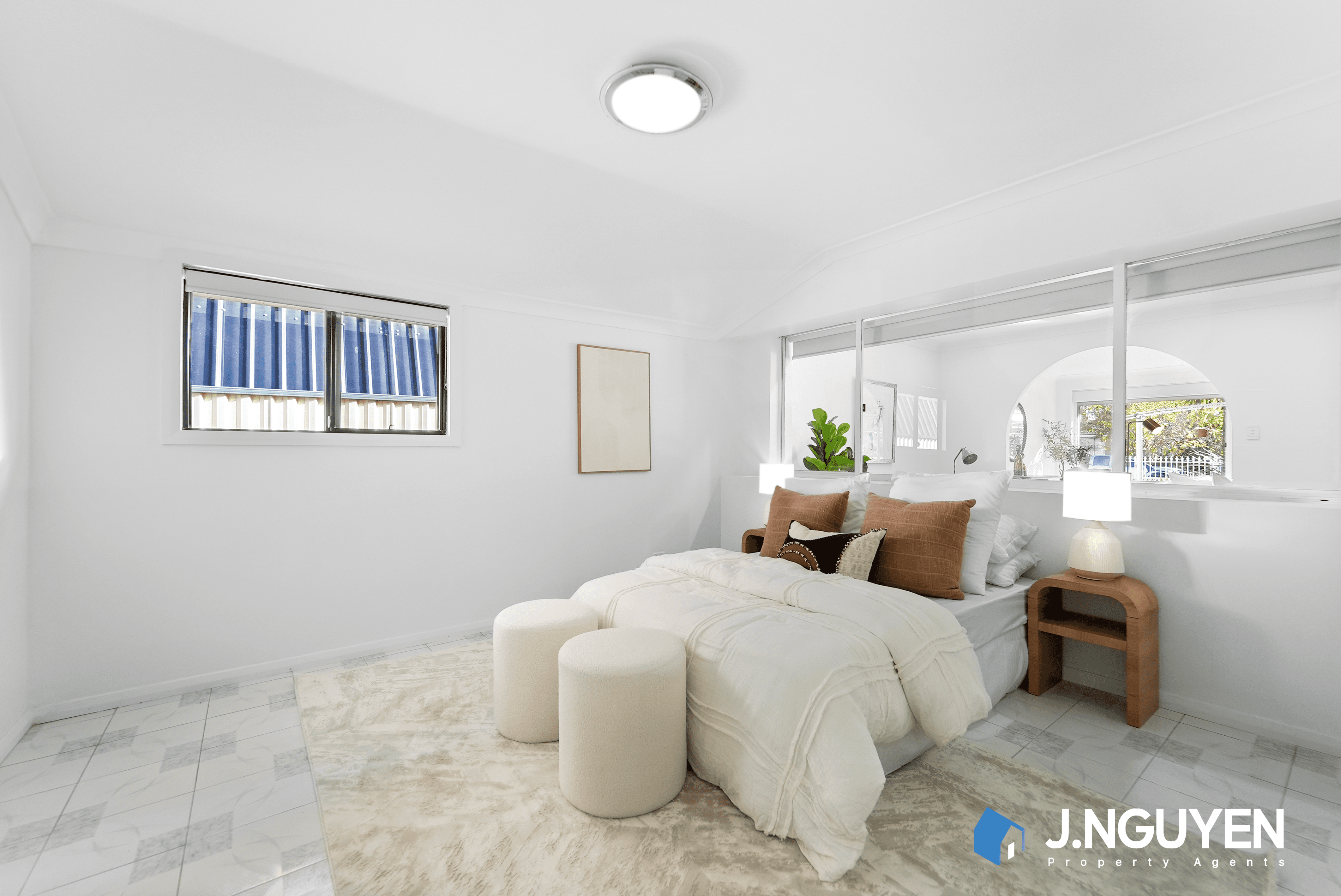 24 Buranda Crescent, ST JOHNS PARK, NSW 2176