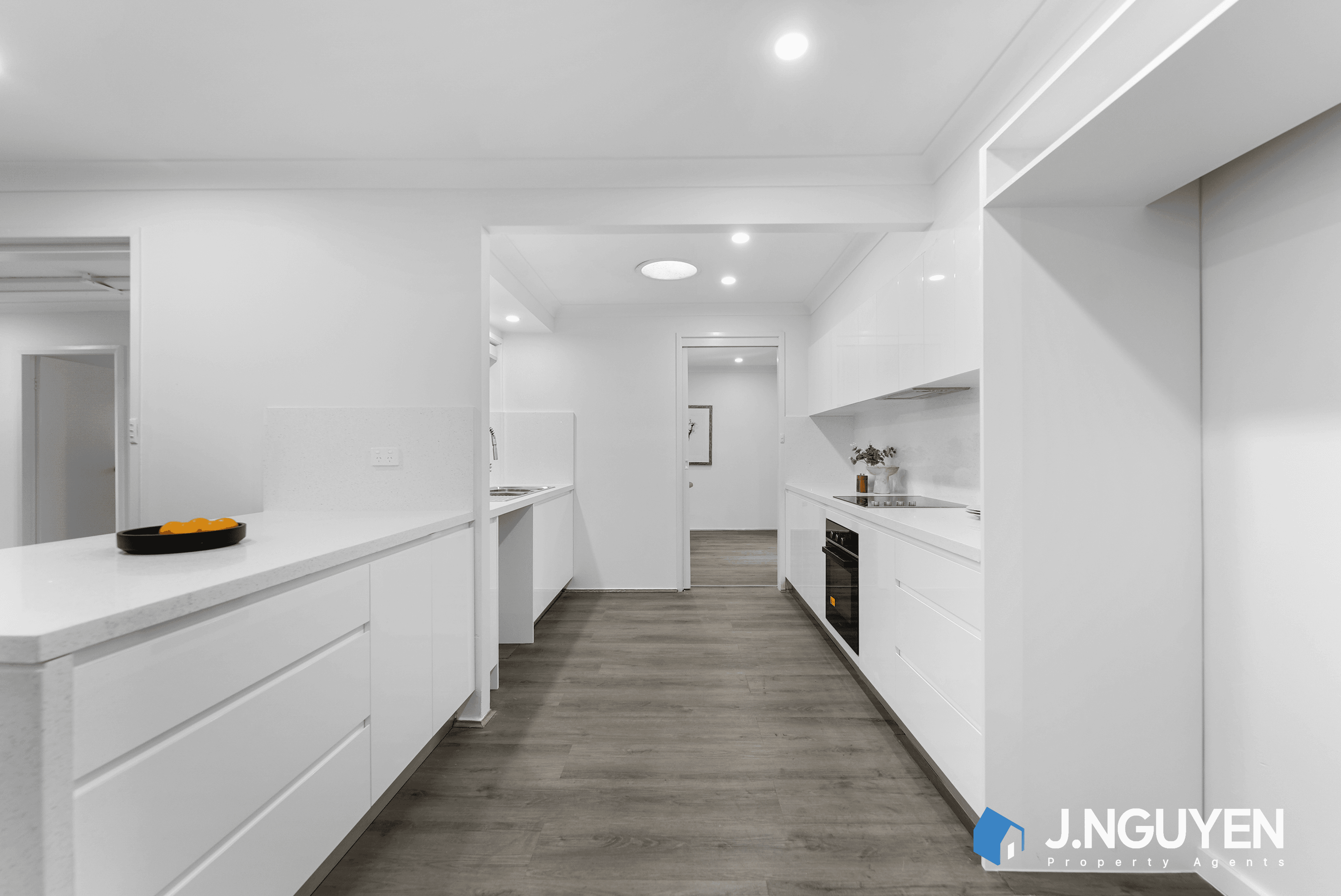 24 Buranda Crescent, ST JOHNS PARK, NSW 2176