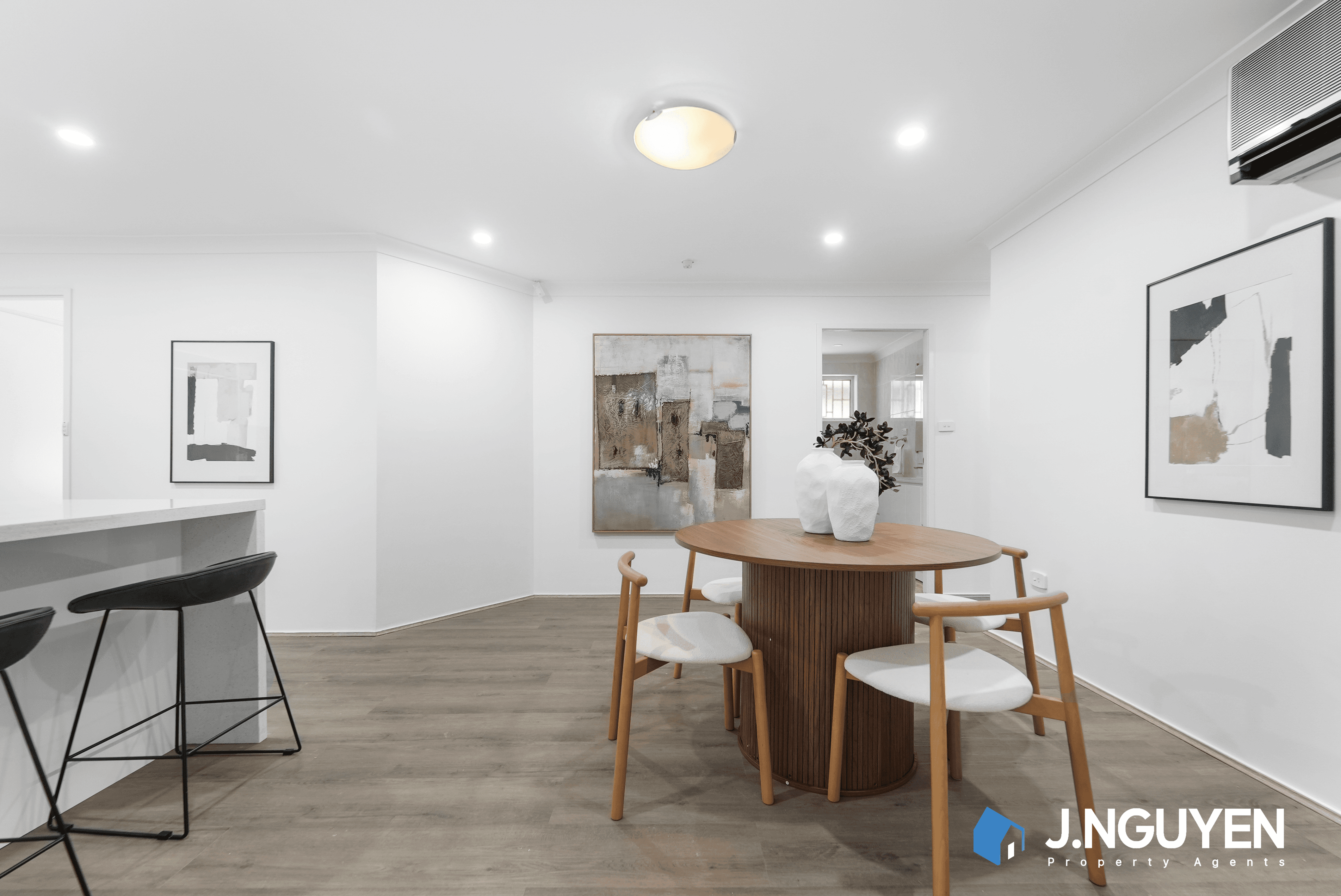 24 Buranda Crescent, ST JOHNS PARK, NSW 2176