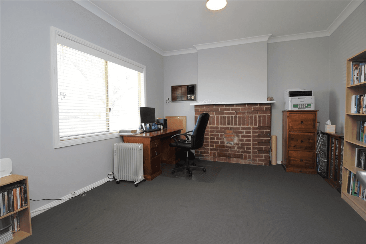 187 Sutton Street, Cootamundra, NSW 2590