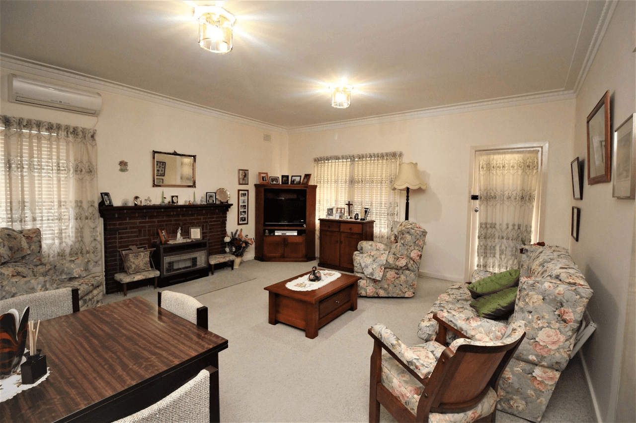 14 Hay Street, Cootamundra, NSW 2590