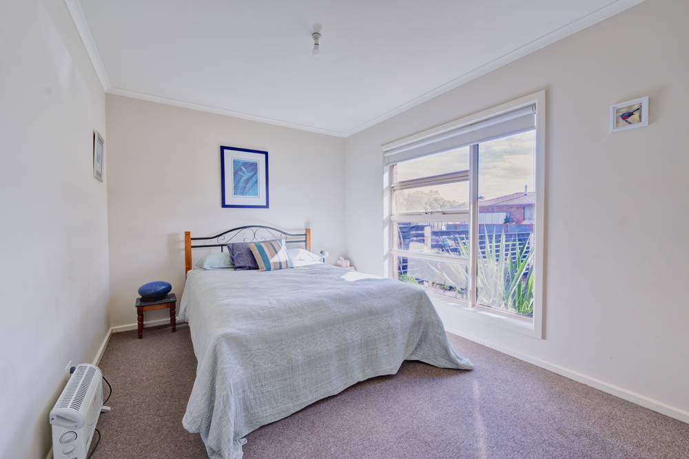 1/17 Dahlsen Crescent, BAIRNSDALE, VIC 3875