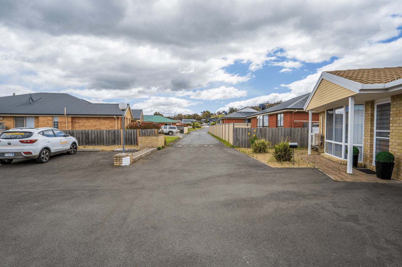 2/5 Devenish Drive, SORELL, TAS 7172