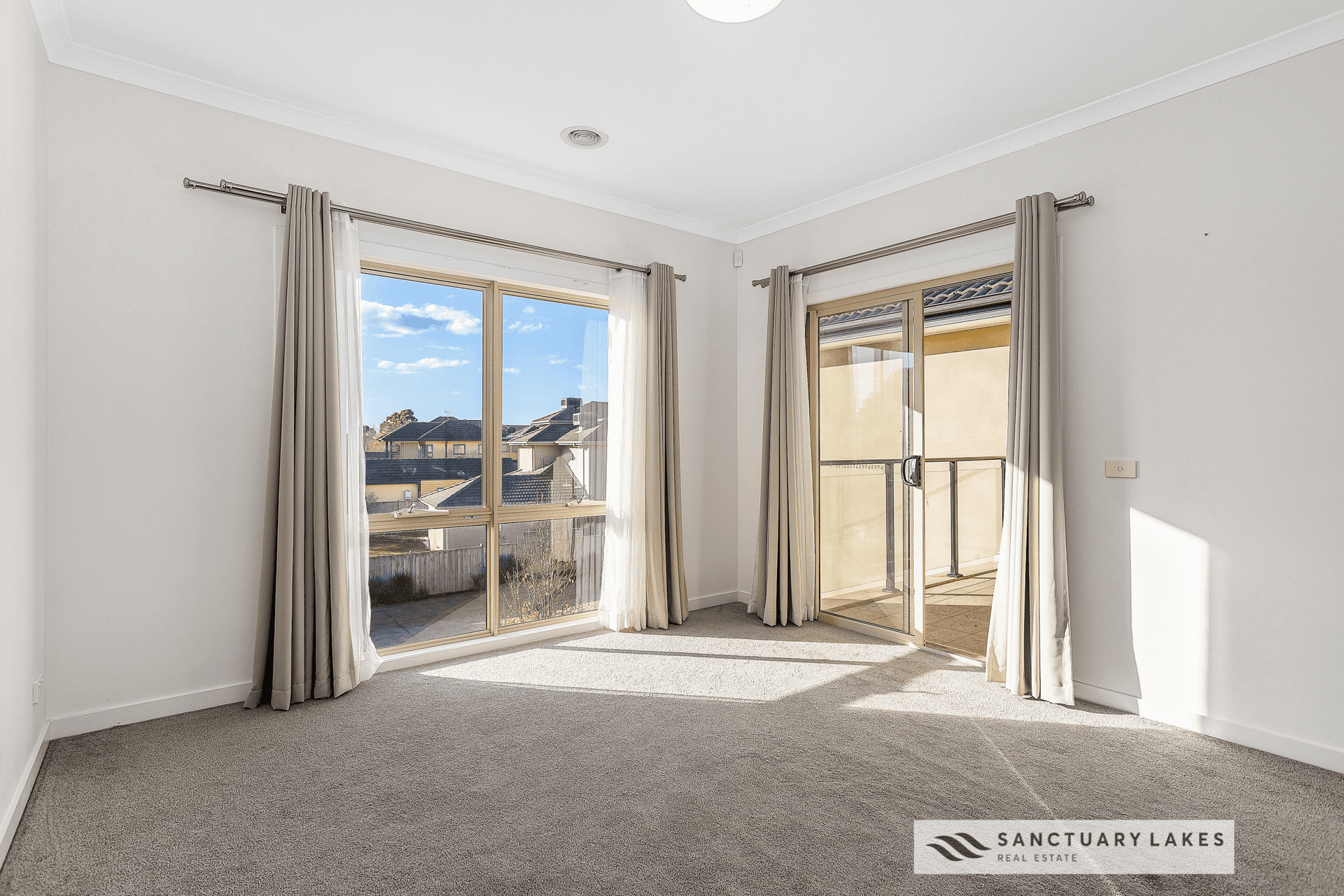 2/1-9 Eagleview Place, SANCTUARY LAKES, VIC 3030