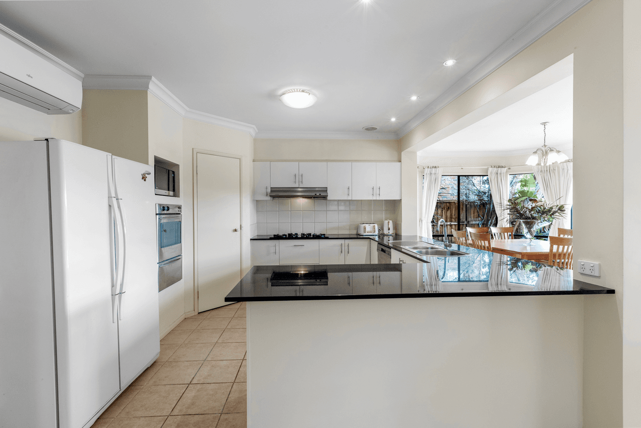 5 Reef Court, ASPENDALE GARDENS, VIC 3195
