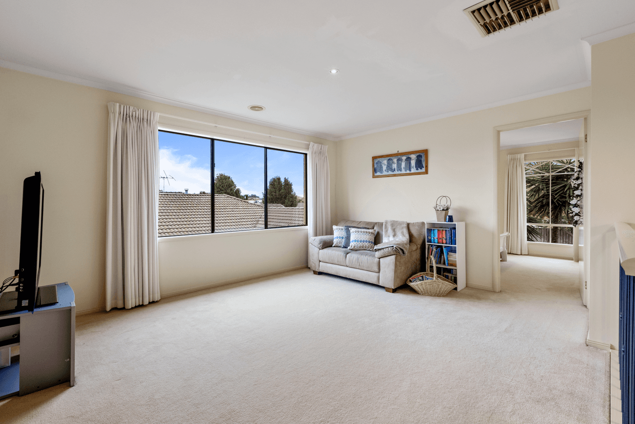 5 Reef Court, ASPENDALE GARDENS, VIC 3195