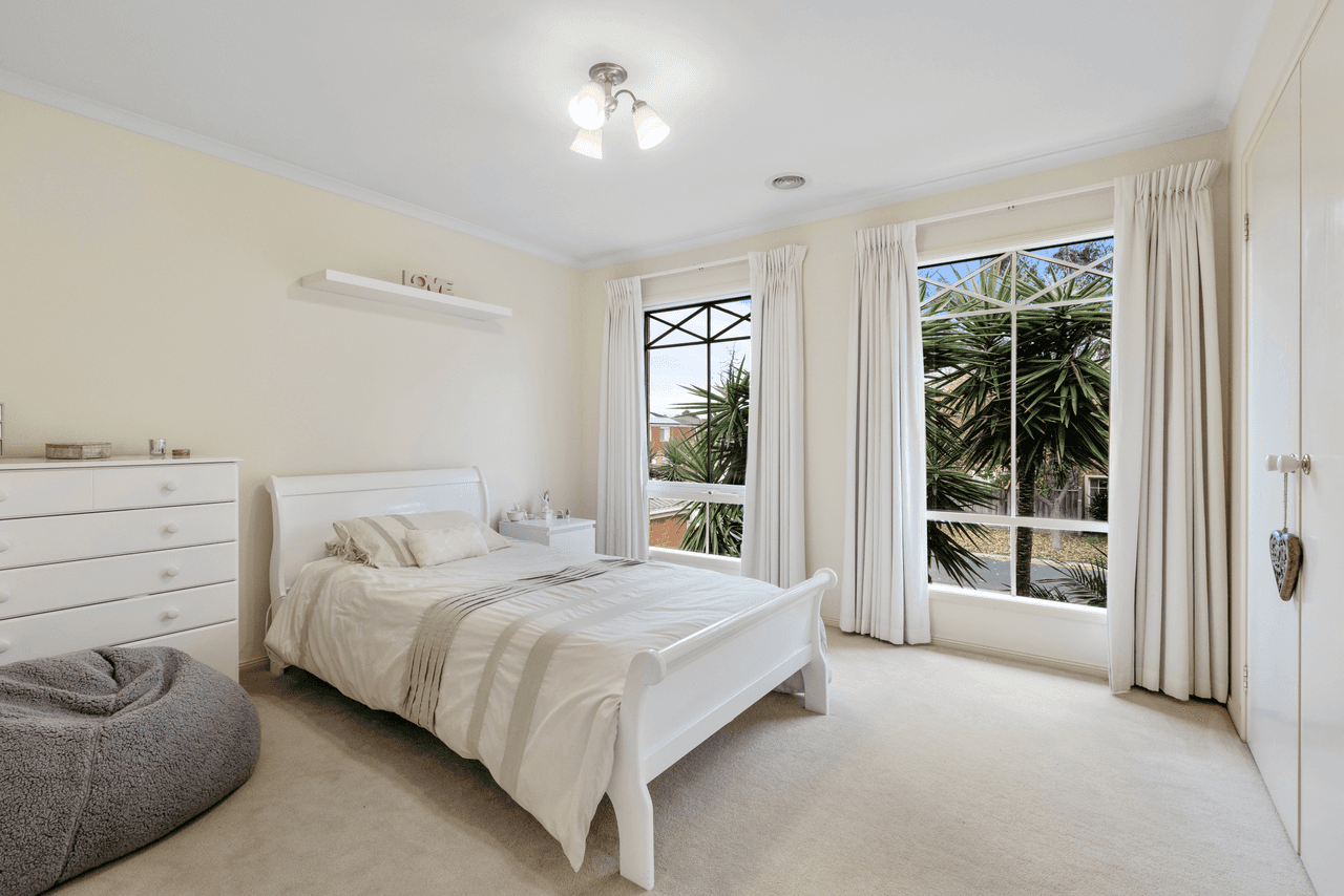 5 Reef Court, ASPENDALE GARDENS, VIC 3195