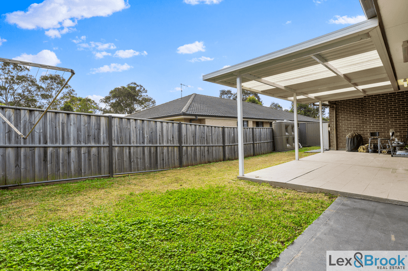 1 Central Park Drive, CLAREMONT MEADOWS, NSW 2747