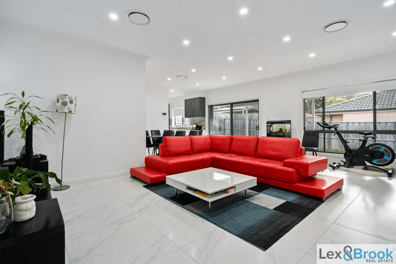 1 Central Park Drive, CLAREMONT MEADOWS, NSW 2747